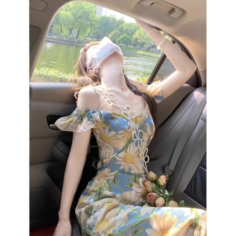 

Корейский стиль, темпераментное романтическое платье с открытыми плечами и летящими рукавами, женское летнее французское платье для перерыва на чай, стиль для отдыха на море, темпера...