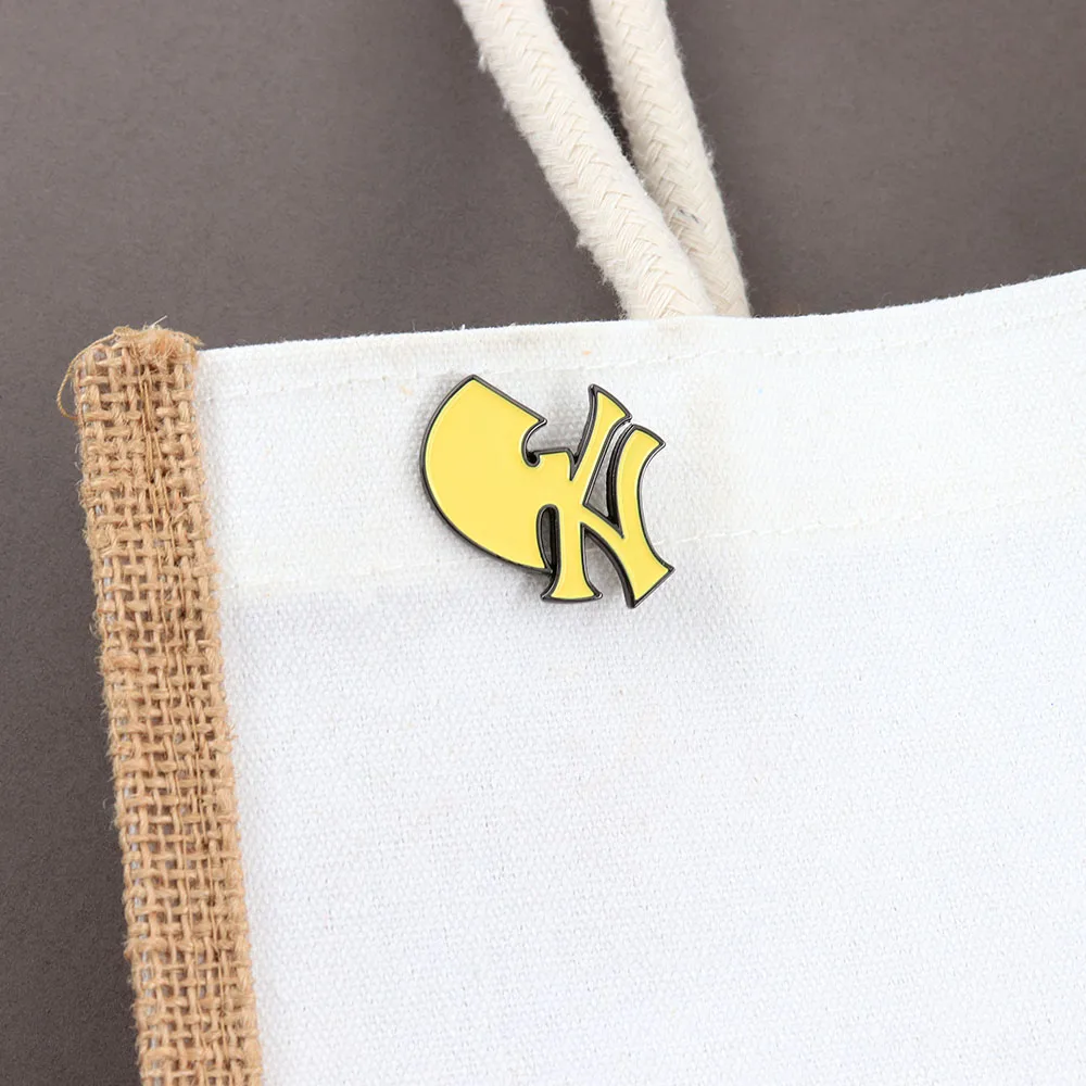 الأمريكية الهيب هوب الفرقة الراب والبيسبول فريق شعار المزج المينا بروش الساحل الشرقي الموسيقى العلامة التجارية التلبيب دبوس المشجعين هدية شارة Accessori