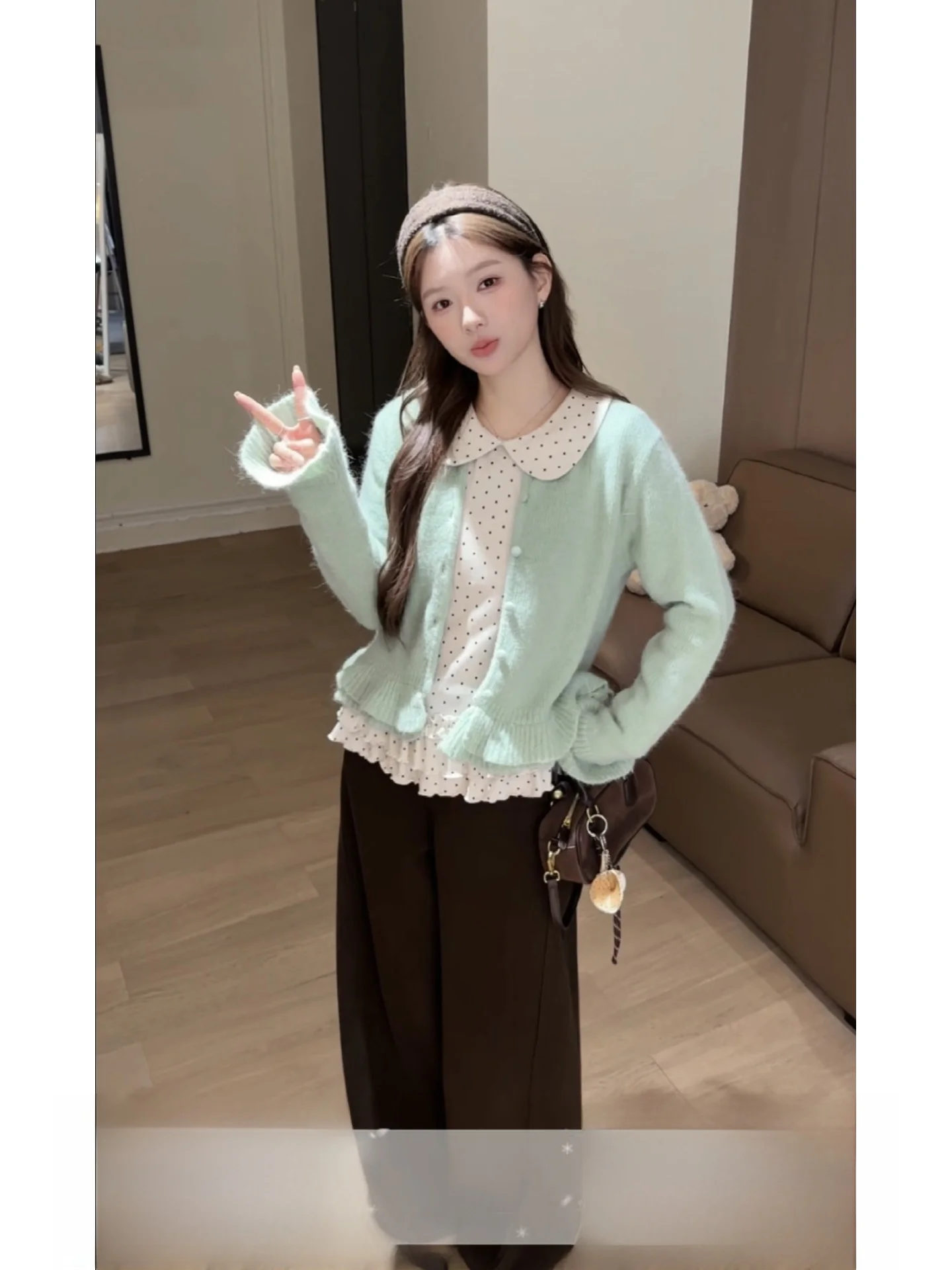 

Новый легкий вязаный свитер-кардиган в корейском стиле, универсальный повседневный топ U77, модный, из нейлоновой смеси, коллекция 2026 года