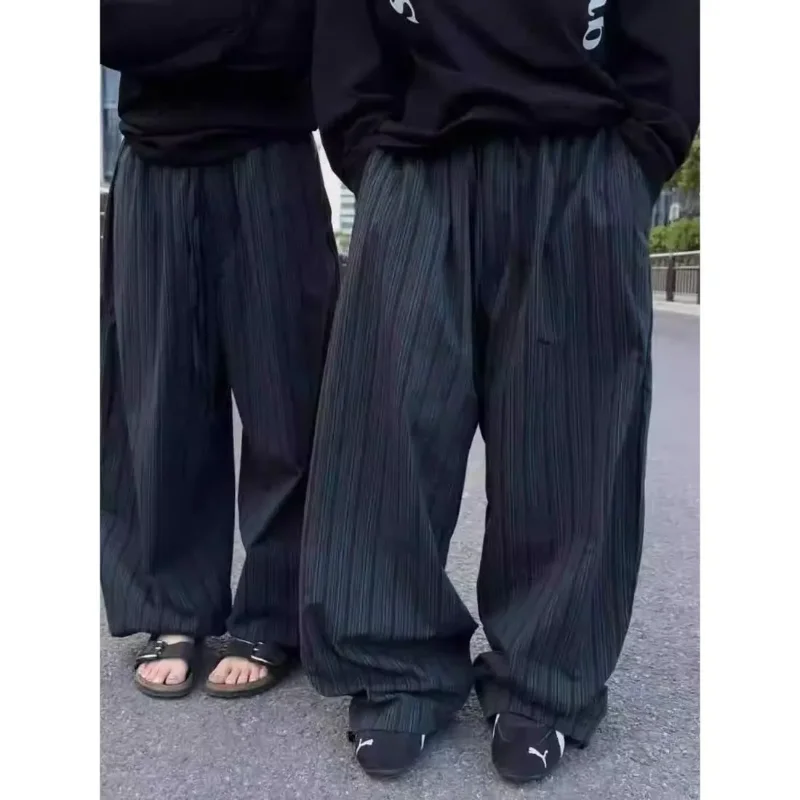 

Мужские свободные брюки в темную полоску с эластичной резинкой на талии, повседневные мешковатые брюки