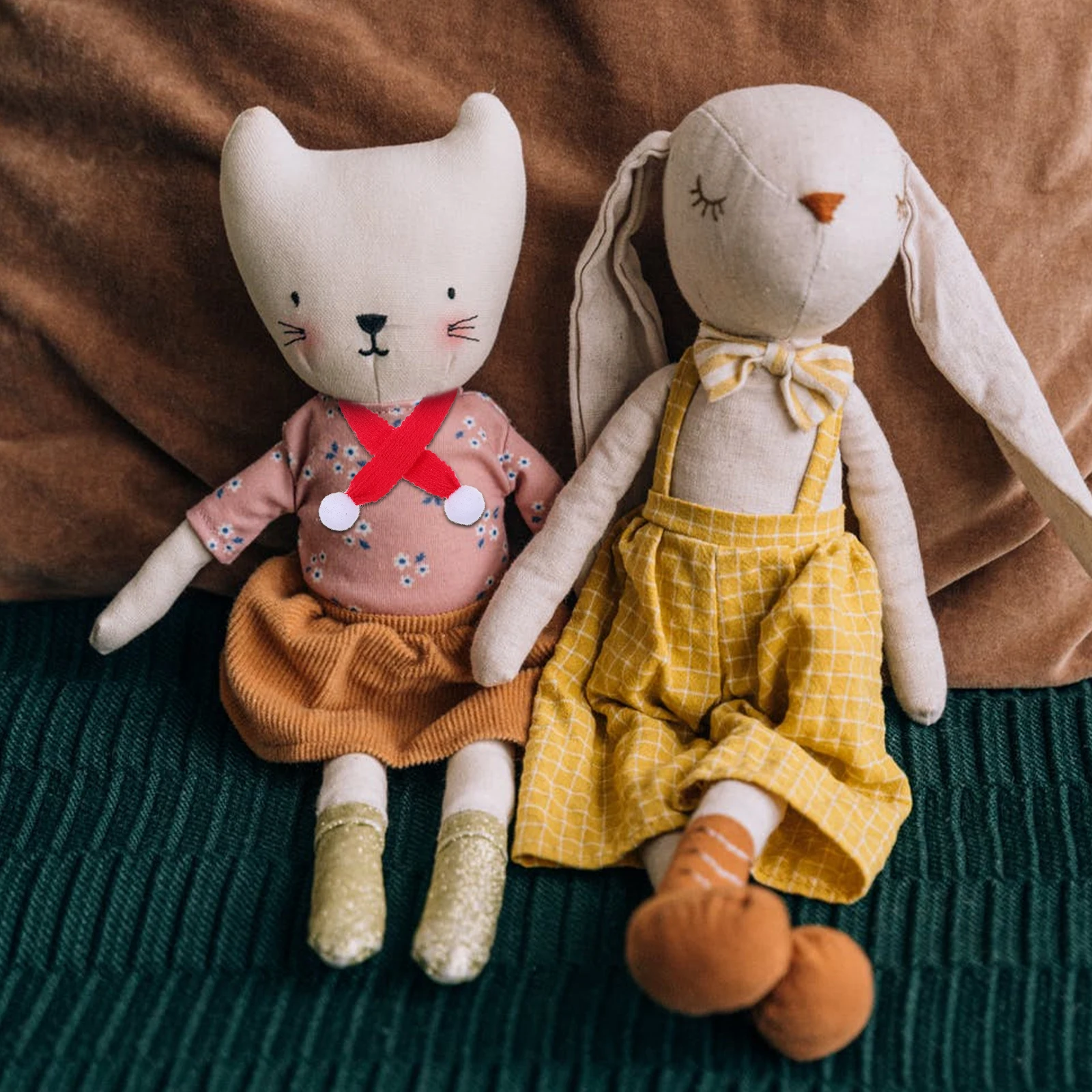 

10Pcs Lovely Mini Scarves Fine Crafted Christmas Knitwear Holiday Party Favors Unique Xmas Decorations for Celebrations