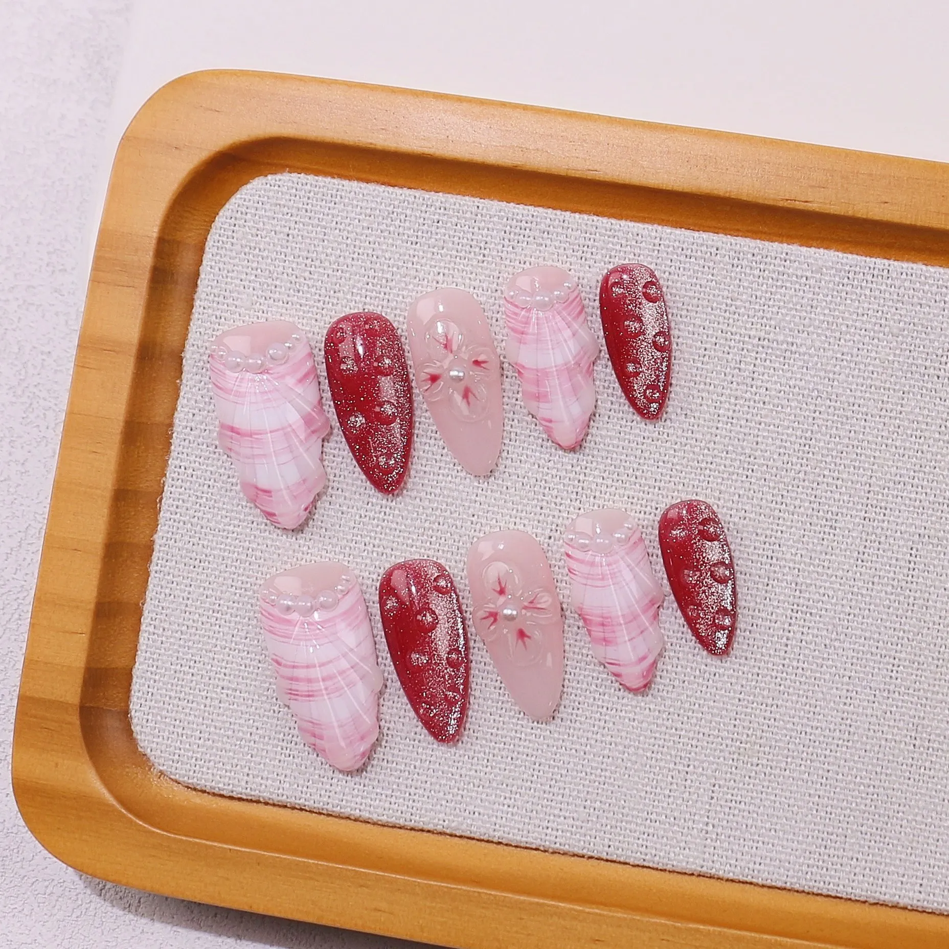 

10pcs Handmade Press on Nails Boutique Engraved Pink Pearl Wearable Detachable False Nails Tip Art Girl Gift