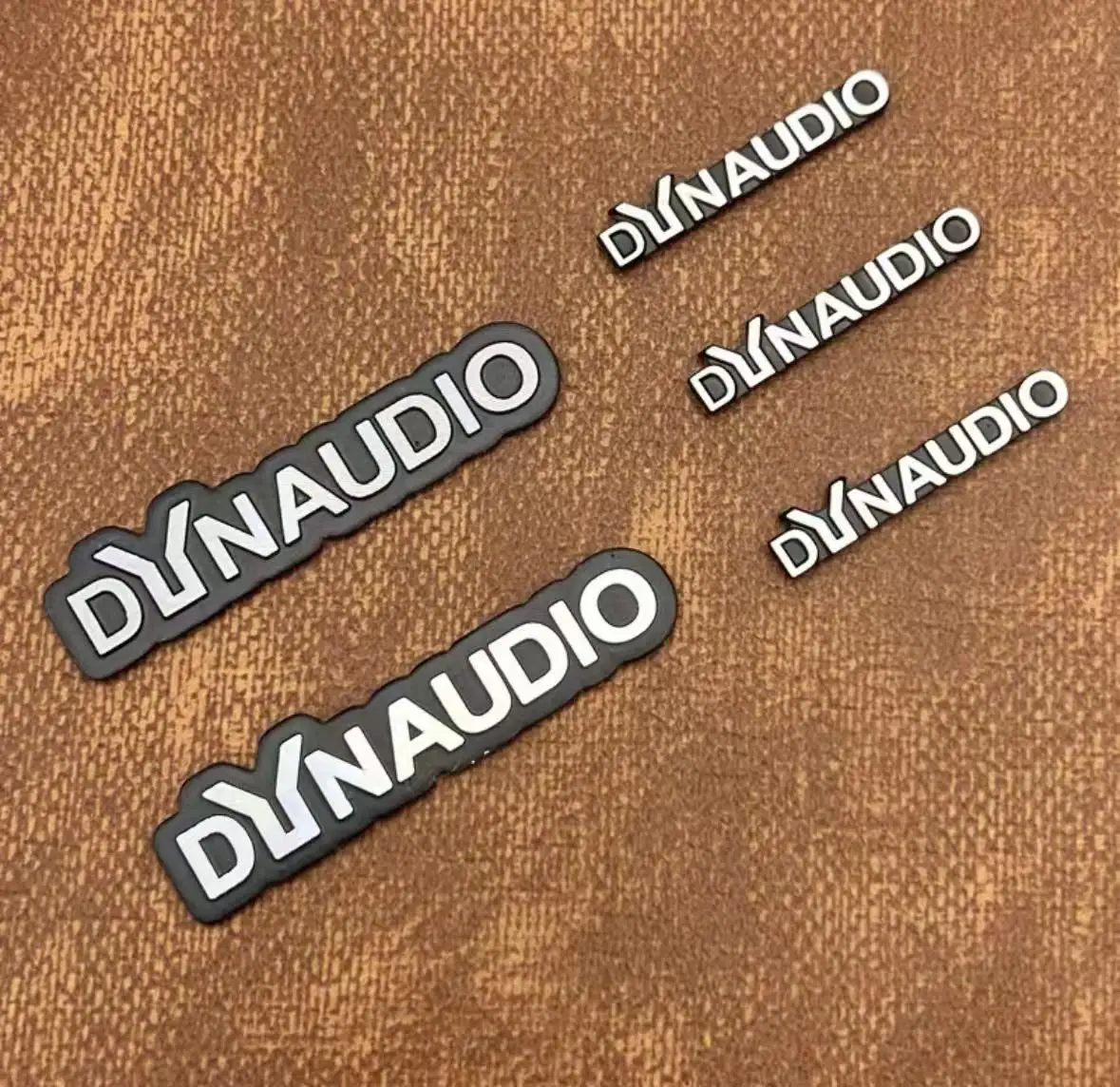5/10/20/50 ΡΡ. Π΄ΠΈΠ½Π°ΠΌΠΈΠΊ DYNAUDIO, Π°Π»ΡΠΌΠΈΠ½ΠΈΠ΅Π²Π°Ρ 3D Π½Π°ΠΊΠ»Π΅ΠΉΠΊΠ°, ΡΡΡΠ±Π°, Π·Π²ΡΠΊΠΎΠ²Π°Ρ Π±ΡΠΊΠ²Π°, Π½Π°ΠΊΠ»Π΅ΠΉΠΊΠΈ Π΄Π»Ρ Π‘ΡΠ°ΠΉΠ»ΠΈΠ½Π³ Π°Π²ΡΠΎΠΌΠΎΠ±ΠΈΠ»Ρ Π΄Π»Ρ CC New Beetle 5/10/20/50 ΡΡ. Π΄ΠΈΠ½Π°ΠΌΠΈΠΊ DYNAUDIO, Π°Π»ΡΠΌΠΈΠ½ΠΈΠ΅Π²Π°Ρ 3D Π½Π°ΠΊΠ»Π΅ΠΉΠΊΠ°, ΡΡΡΠ±Π°, Π·Π²ΡΠΊΠΎΠ²Π°Ρ Π±ΡΠΊΠ²Π°, Π½Π°ΠΊΠ»Π΅ΠΉΠΊΠΈ Π΄Π»Ρ Π‘ΡΠ°ΠΉΠ»ΠΈΠ½Π³ Π°Π²ΡΠΎΠΌΠΎΠ±ΠΈΠ»Ρ Π΄Π»Ρ CC New Beetle