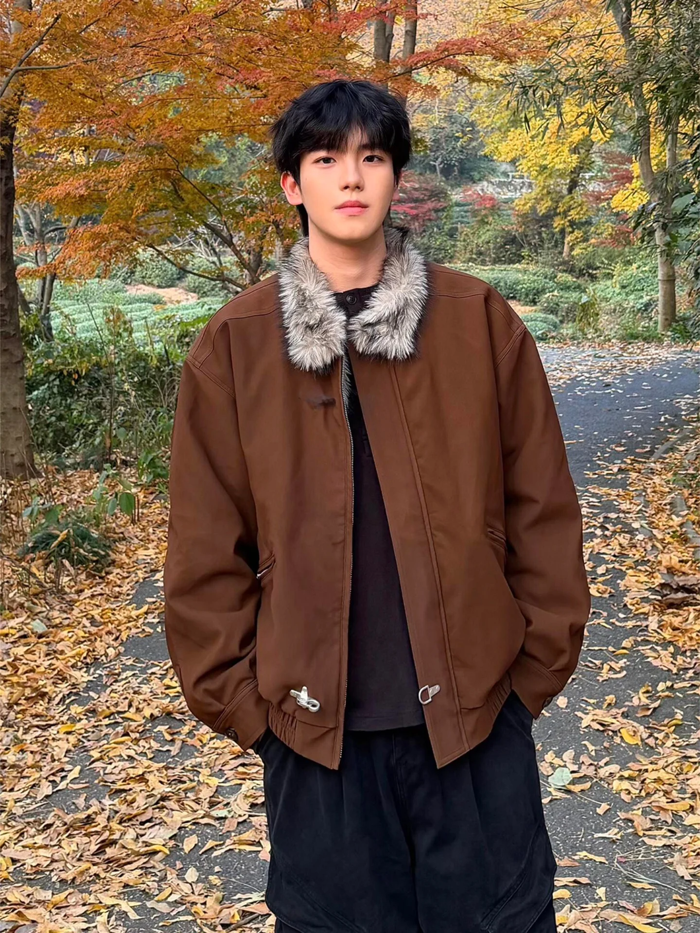 

Утепленная коричневая деконструированная рабочая куртка из хлопка для мужчин, зимнее хлопковое пальто с синим воротником в американском стиле Mountain E...