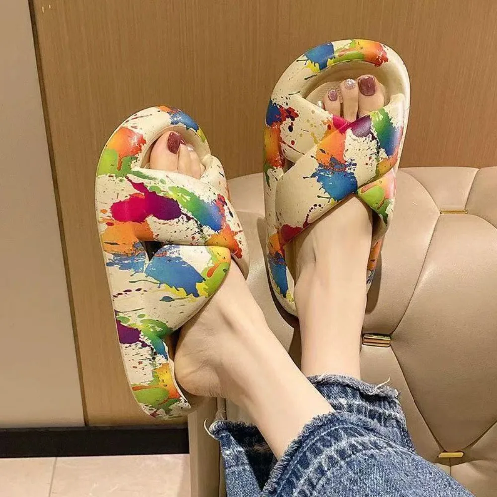 Cross Graffiti Women's Slippers Non-Slip Height-increasing Beach Sandals Soft Sole Versatile Designer Shoes Everyday Outfits