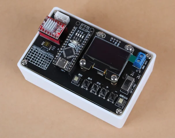 

Программируемый контроллер шагового двигателя 42, регулируемая скорость, прямой/реверс и автоматически возвратно-поступательный драйвер движения