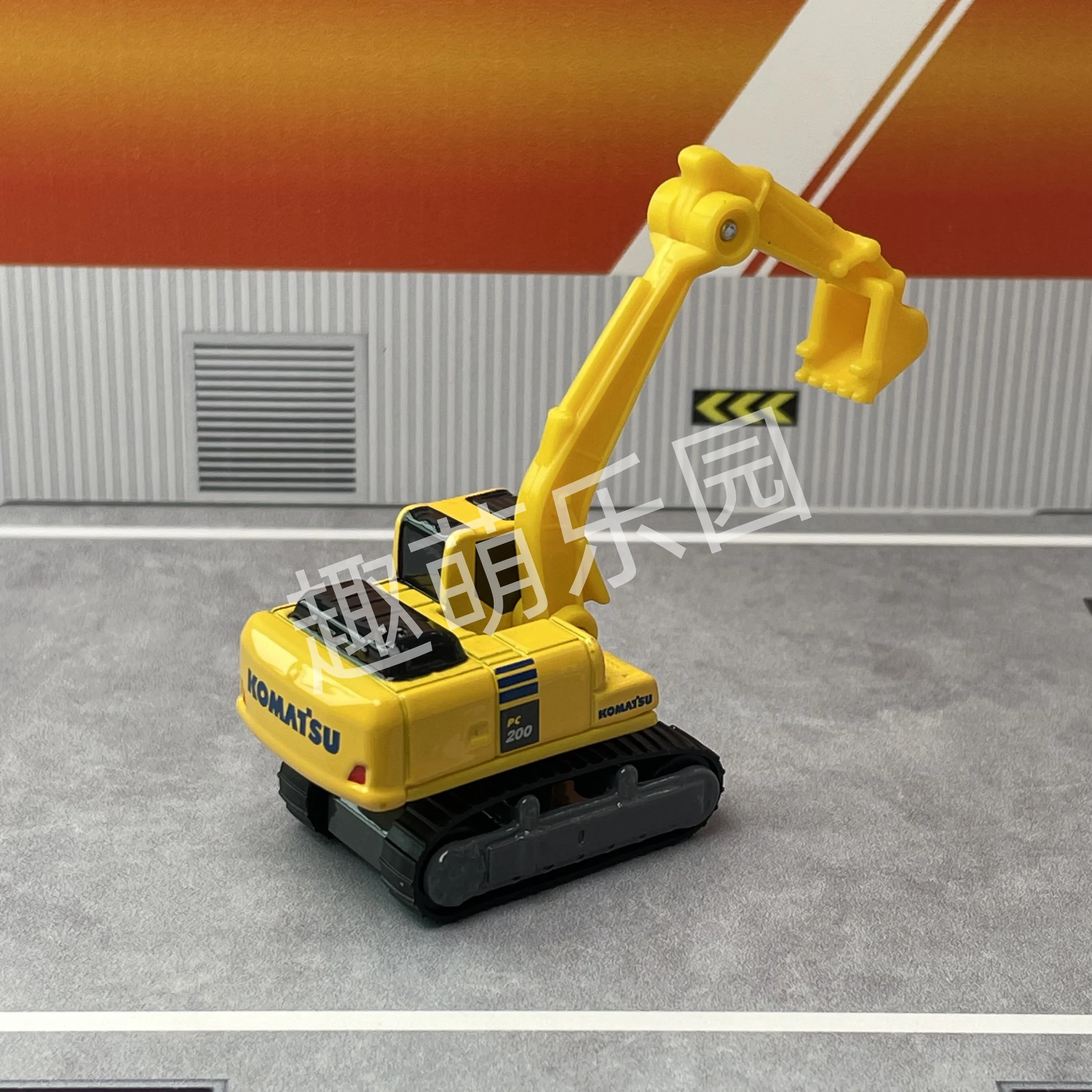 ミニカー KOMATSU pc200-10 S4c4cb2cd83564b1e953dc2b8641ce