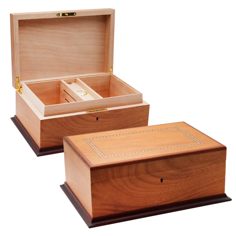 Cigar Moisturizer, Spanish Cedar Storage Box, Cuban, Brown Wood Grain