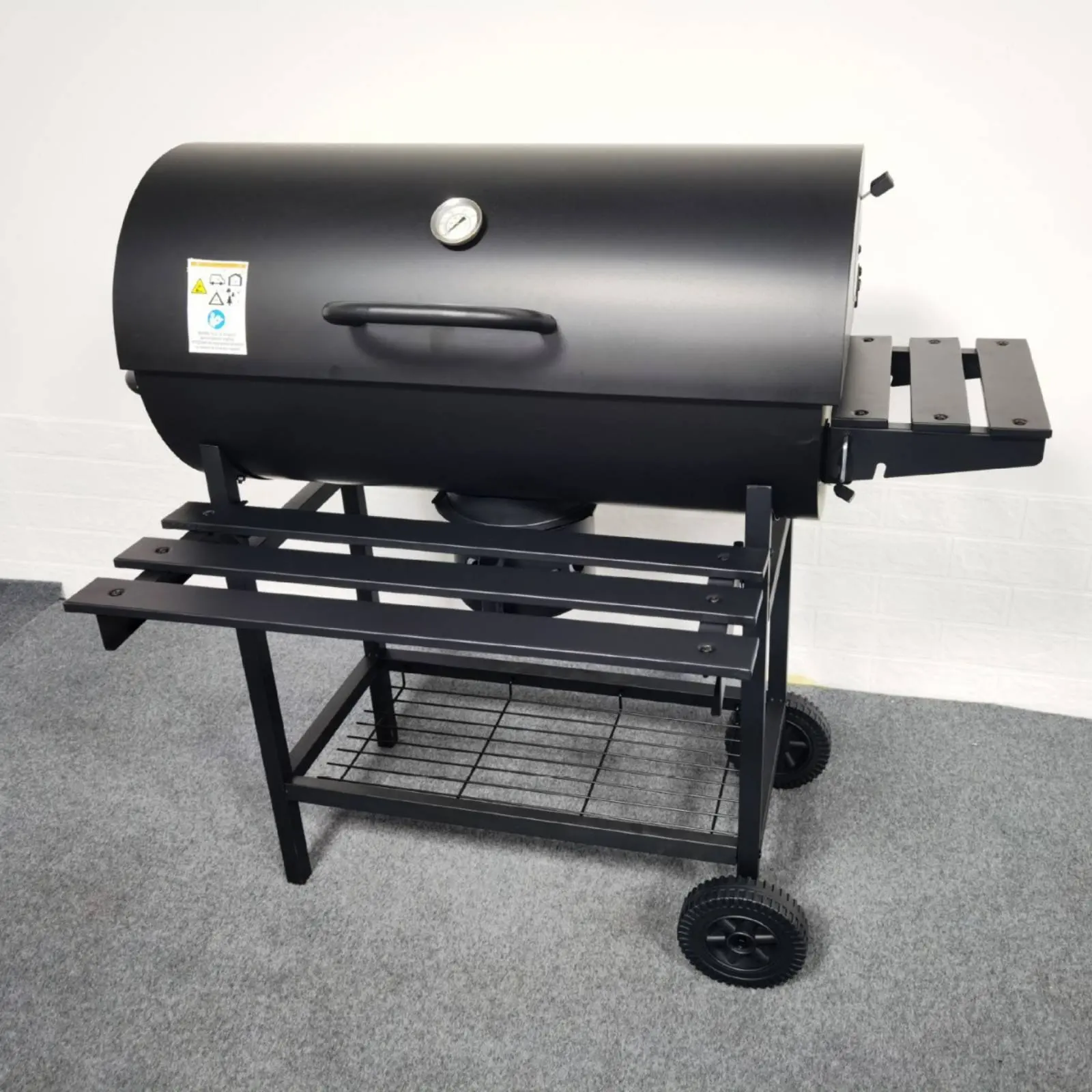 

Patio Barbecue Grill Heat-Resistant Coating Covered Charcoal BBQ Grill Outdoor Cooking Side Shelf Thermometer for Party Hosts