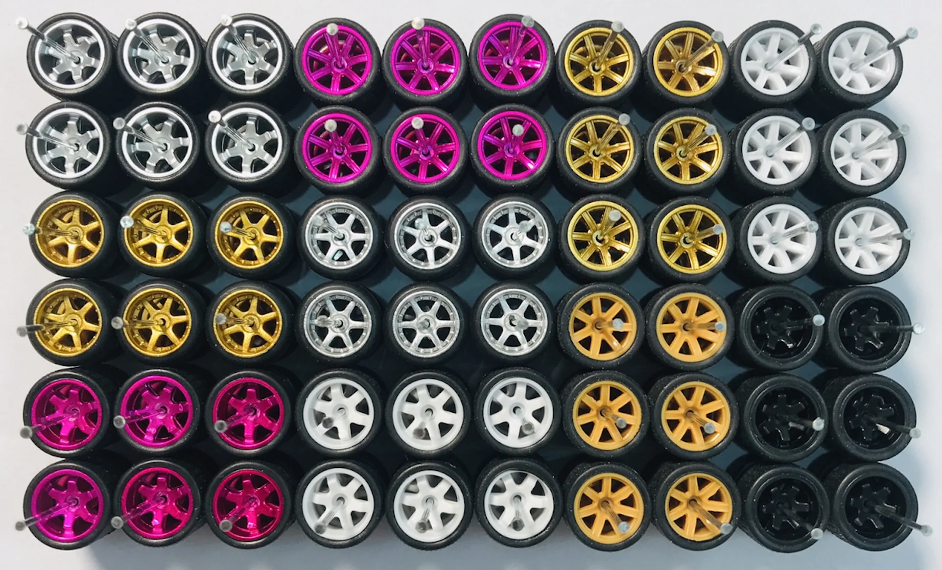 30sets/40sets 11mm wheels for 1/64 Scale Alloy Car Models 1/64 wheels with Tires + Axles for Hot Wheel/Matchbox/Domeka/Tomy 1:64