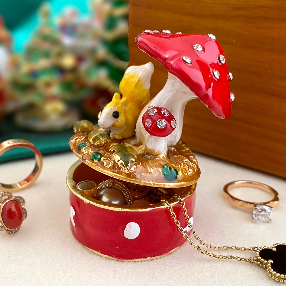 15 Christmas Theme Trinket Box Vintage Metal Crystal Jewelry Storage Case Wedding Ring Holders Home Table Decor Mystery Box Gift
