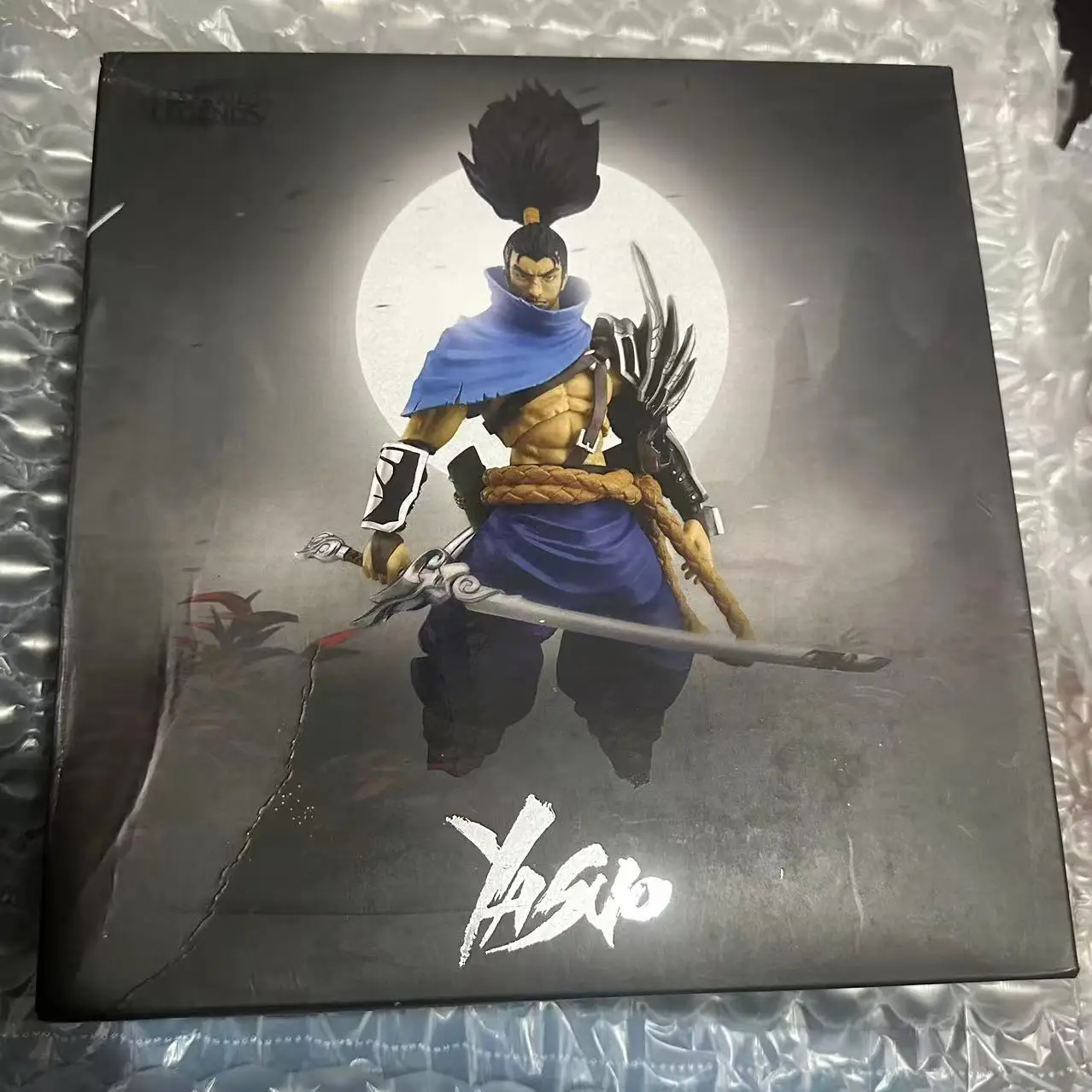 

yasuo movable Figure Genuine Original Packaging Brand New