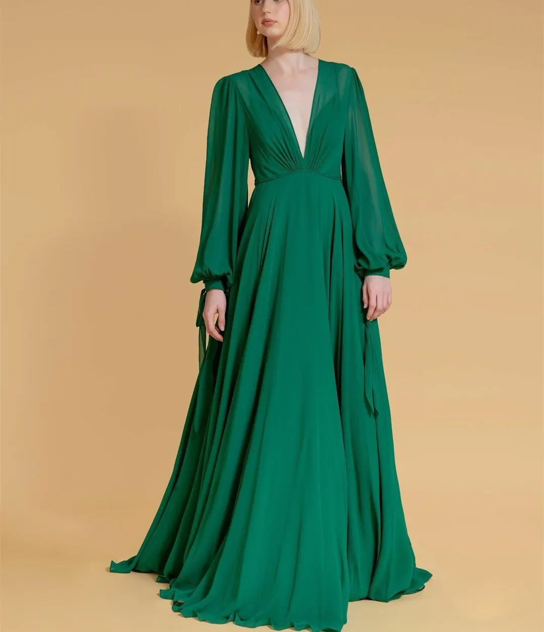 Vestido de noche elegante con cuello en V, manga larga, largo hasta el suelo, gasa verde, vestido de bola acampanado, 2024