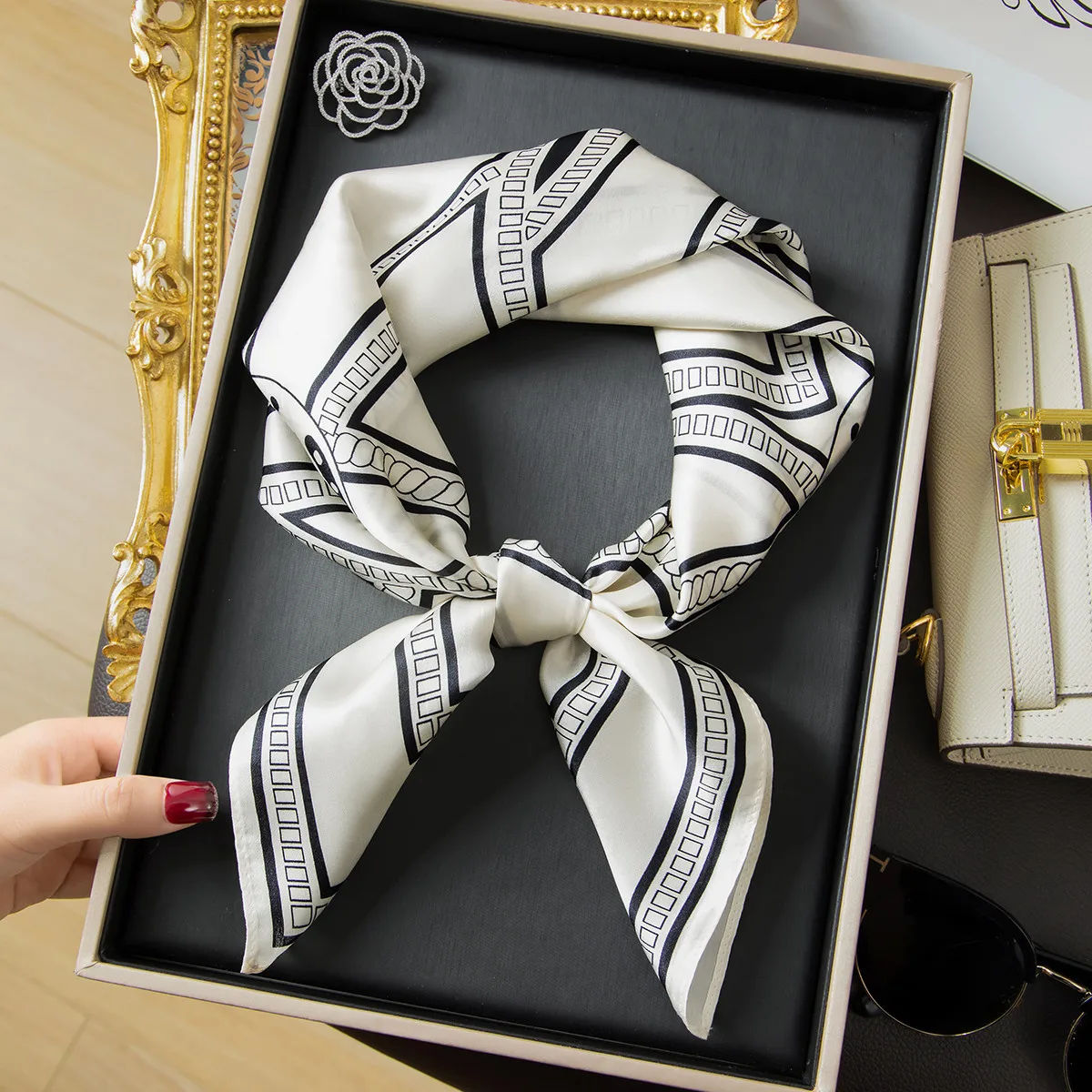 high-end-silk-scarf-for-women-honar-brand-korean-sle-spring-autumn-summer-winter-soft-comfortable-geometric-pattern-square