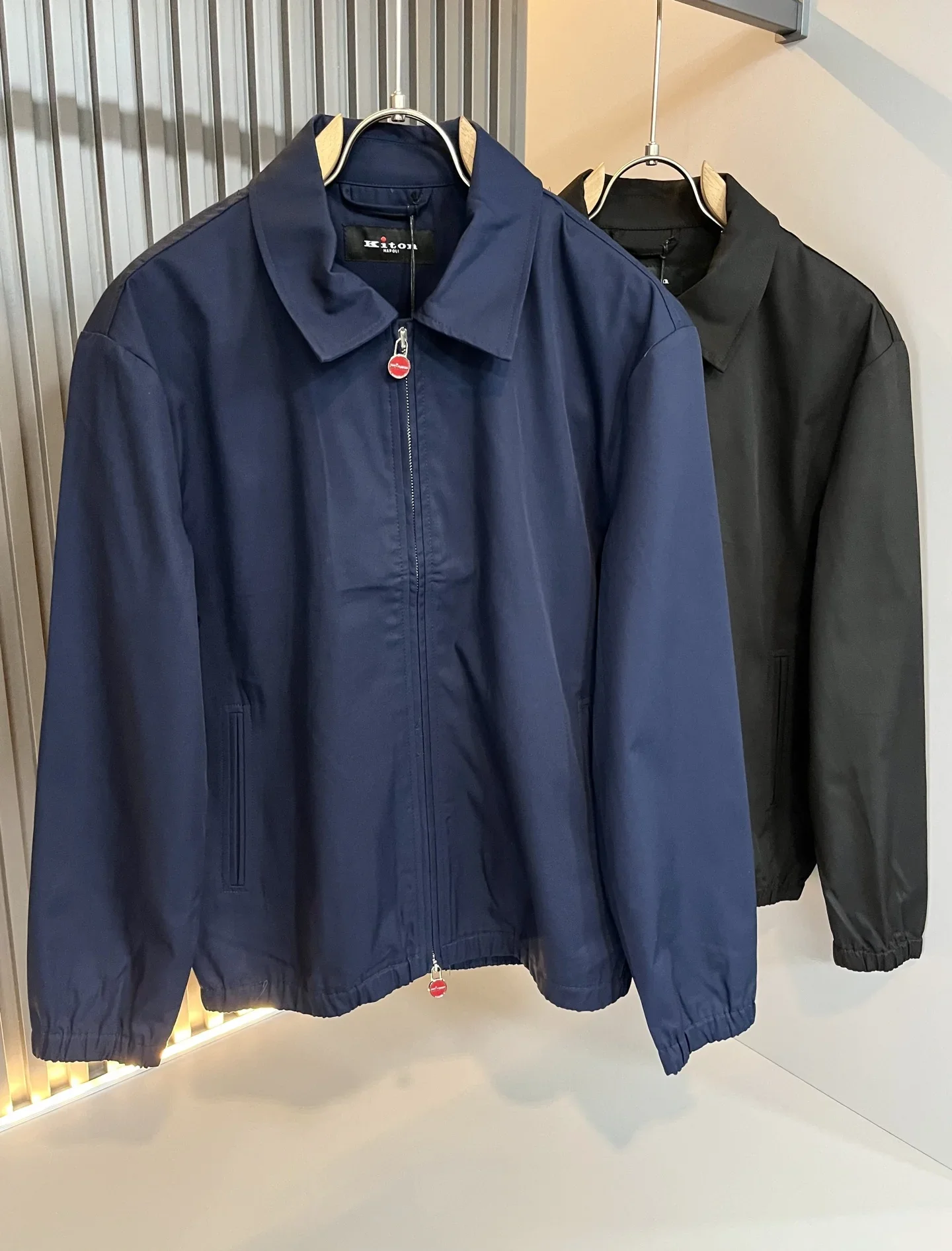 

Куртка на молнии из холщовой ткани Kiton 25aw