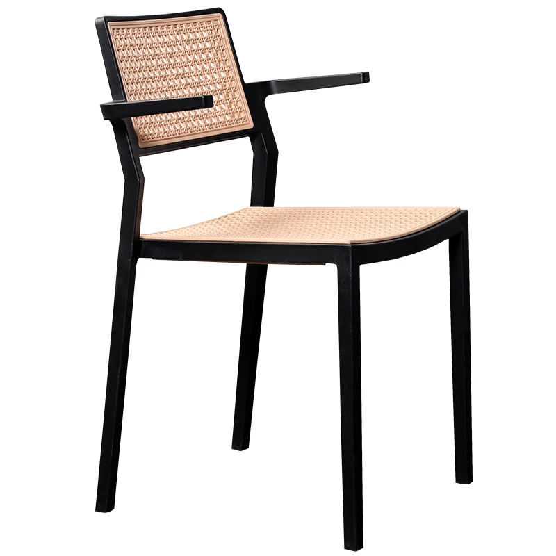 

Waterproof and sunscreen plastic chairs can be stacked to receive guests for negotiation and waiting