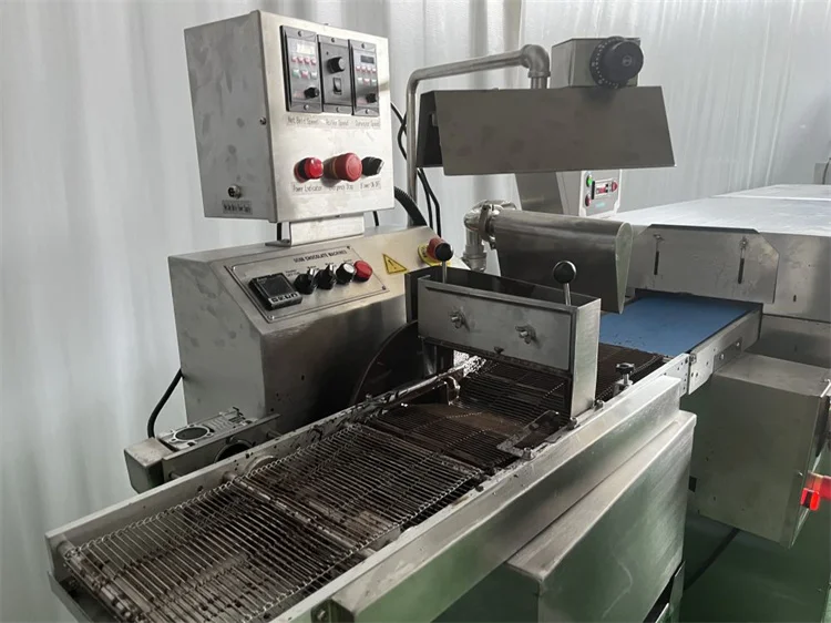 Factory Automatic Chocolate Coating Mini Chocolate Covering Machine Small Chocolate Enrobing Line With Cooling Tunnel