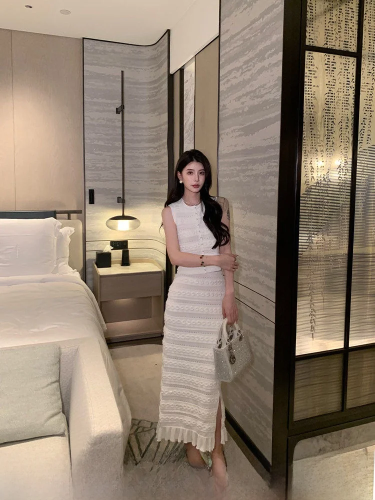 

Daisy Miss Small Fragrance Style Heavy Work Top Half Skirt Fashion Set Women's Lady Summer New Model Elegant round Neck Butto...