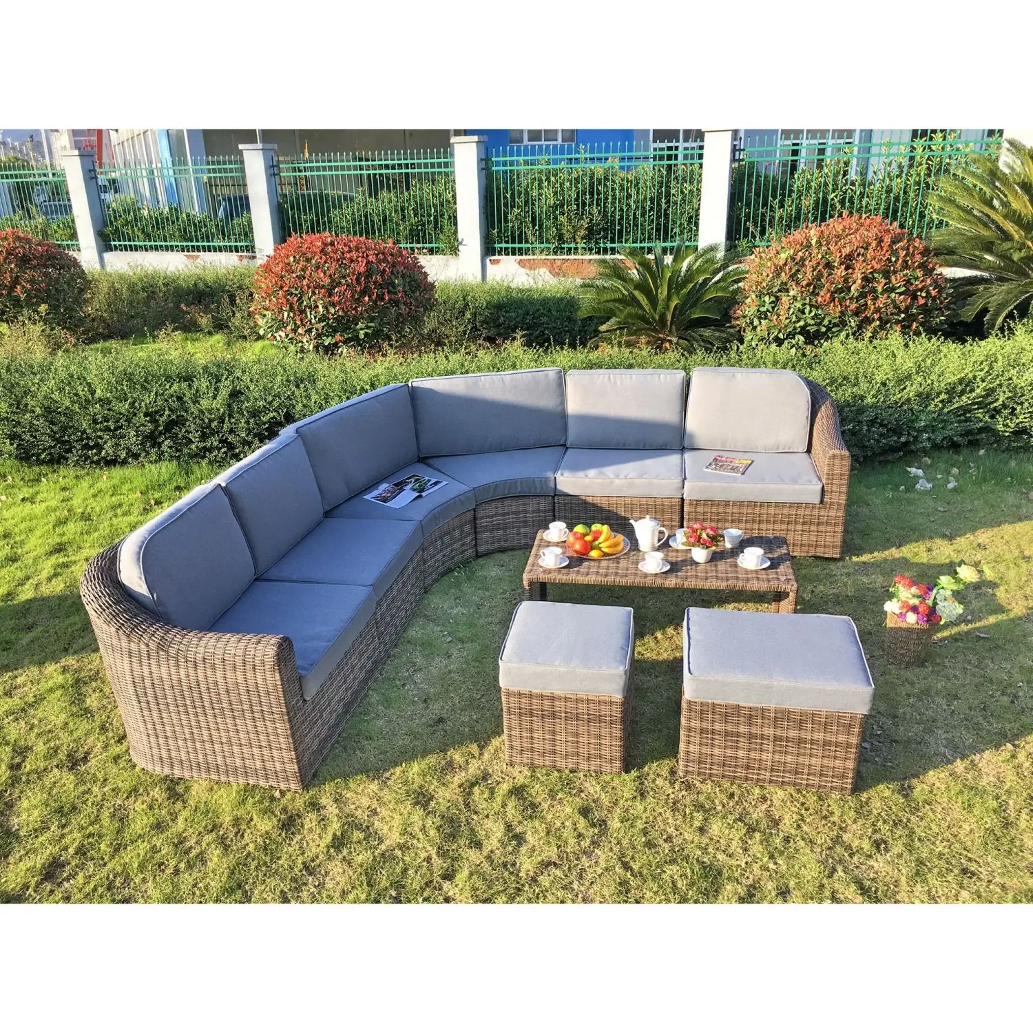 

Modern Rattan Backyard Patio Round Sectional Garden Sofa Round Corner Sofa