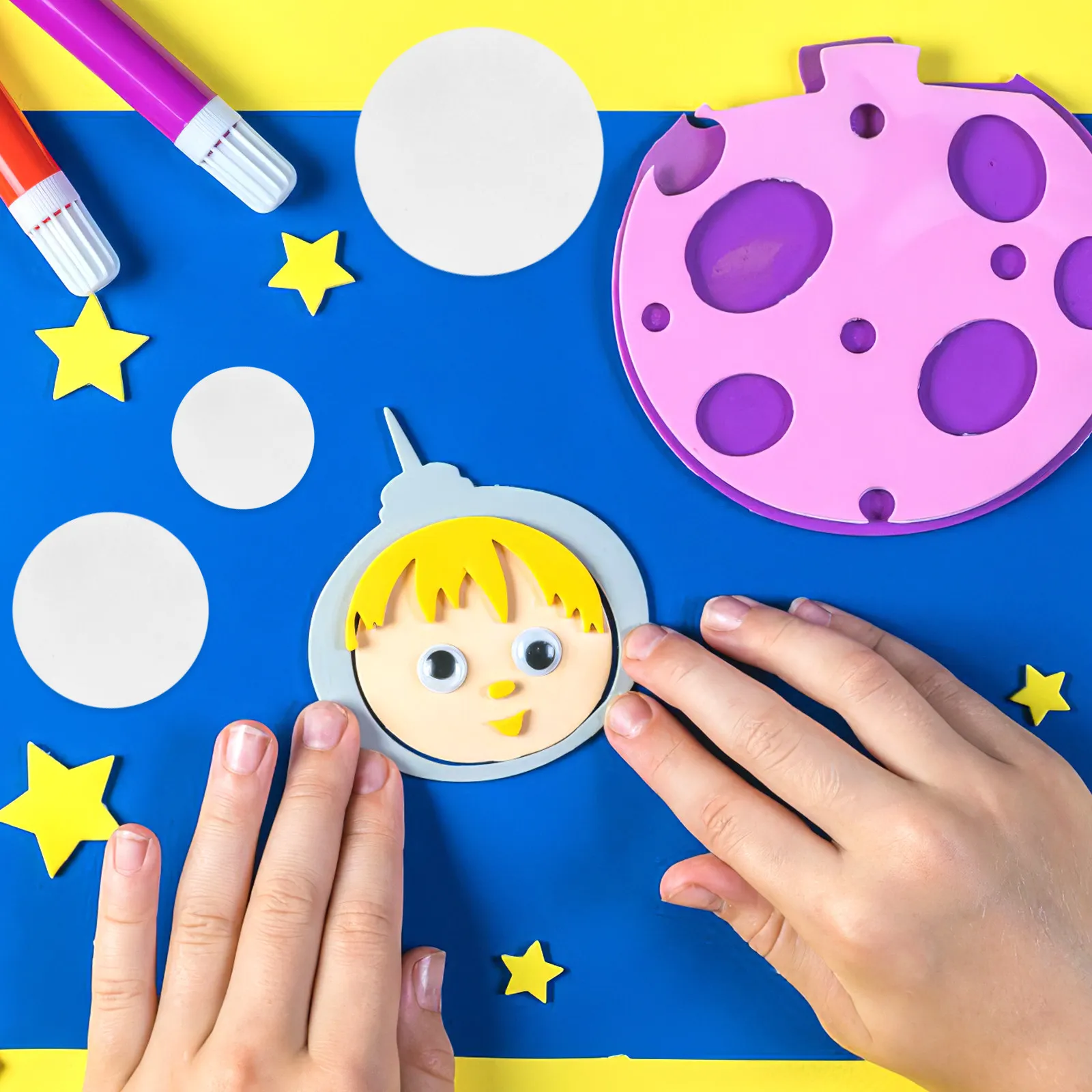 14sheets-round-dot-square-double-sided-sticky-dots-for-walls-poster-tape-balloon-tape-craft-hanging-traceless-removable