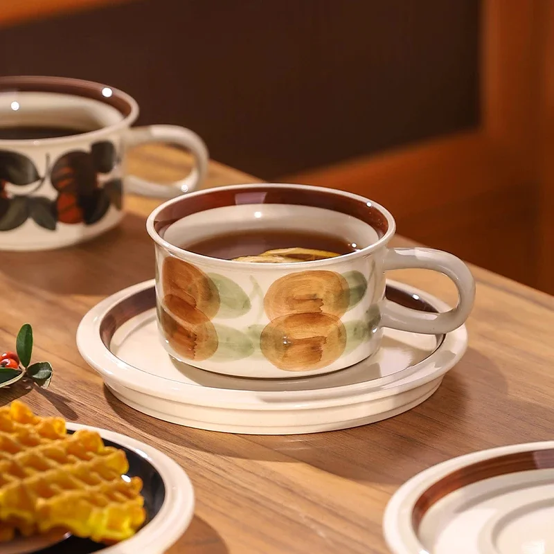 Ceramic coffee cup and saucer set, high-end and exquisite medieval style cup, mug, high-looking afternoon tea cup