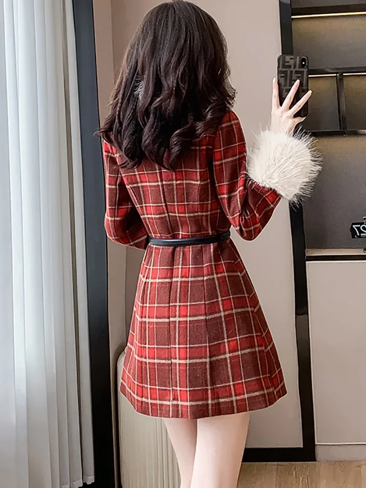 Cappotti da donna caldi e spessi in lana scozzese rossa Autunno Inverno Chic colletto finto abito corto di lusso 2024 abito da festival vintage coreano