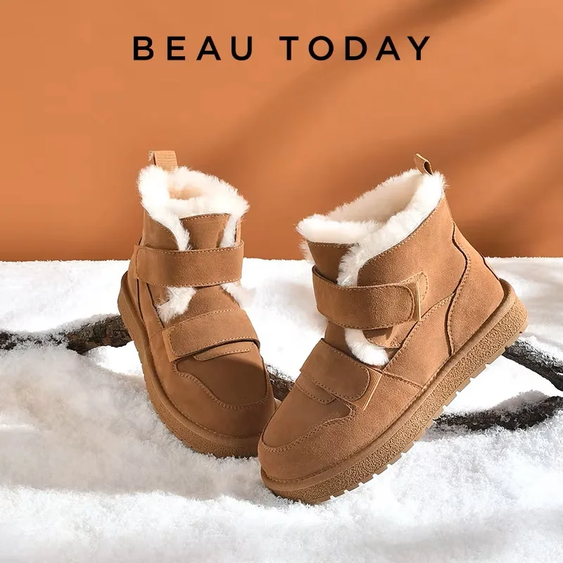 Beautoday botas de neve femininas camurça de vaca peluda cor sólida dedo do pé redondo gancho & loop plana com 2023 inverno lasies sapatos feitos à