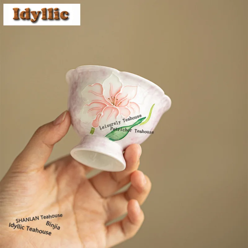 

60ml Hand Painted Pile Carve Lily Teacup Vintage Tea Bowl Water Jug Tea-tasting Meditation Cup Chazhan Master Cups Puer Cha
