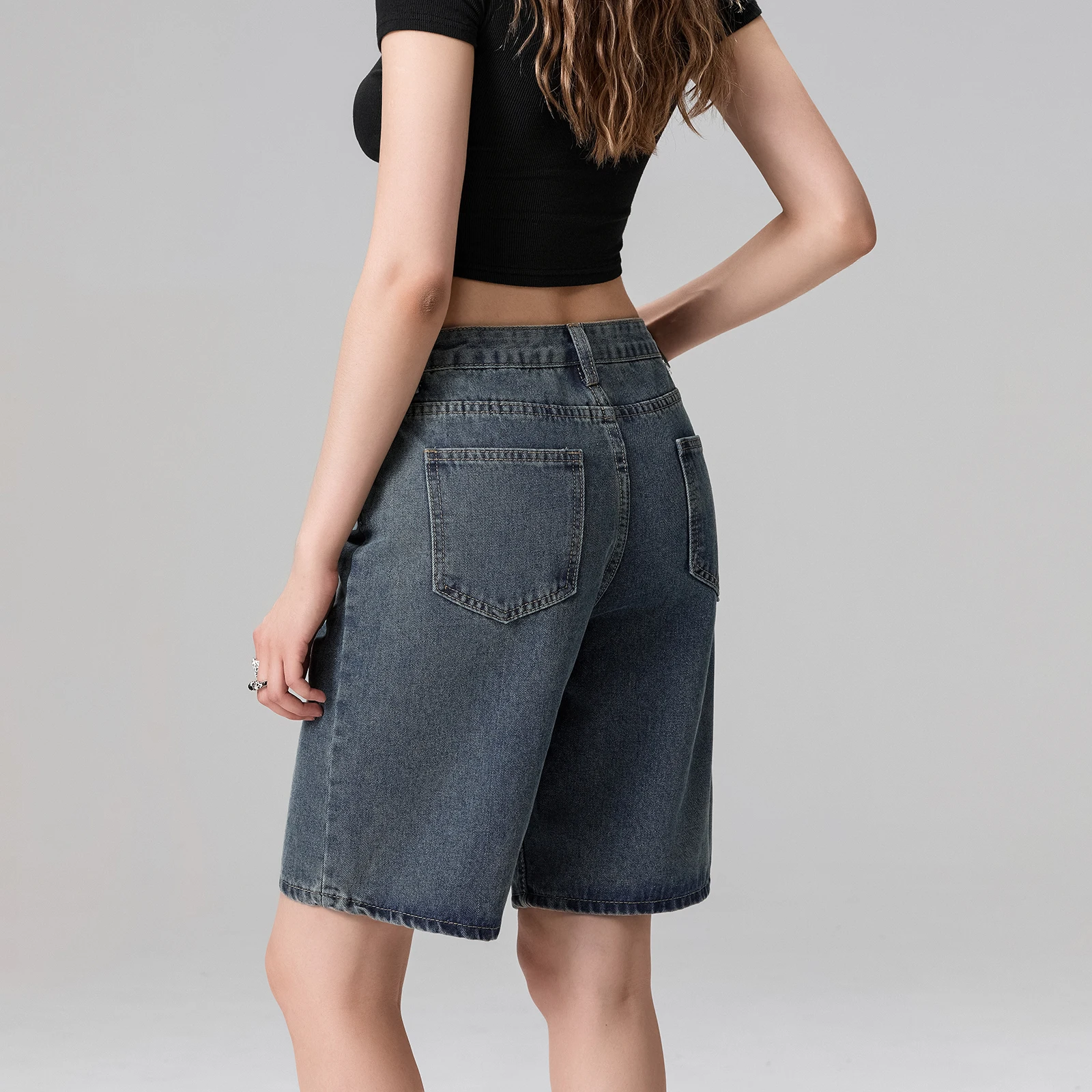 Women Vintage y2k Baggy Denim Shorts Wide Leg Pants Fashion High Waist Loose Fit Casual Knee Length Jeans Shorts with Pocket