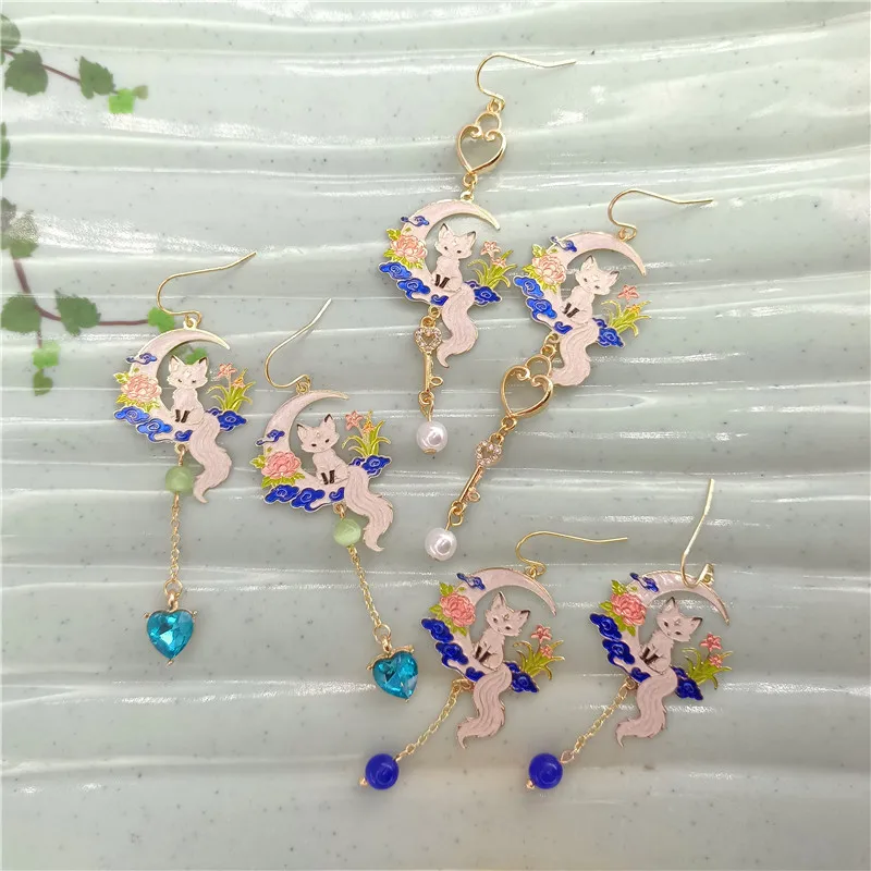 Vintage Nine-tailed Snow Fox Earrings for Women 925 Silver Hook Mysterious Legend Animals Shaped Metal Painting Jewelry Ear Clip