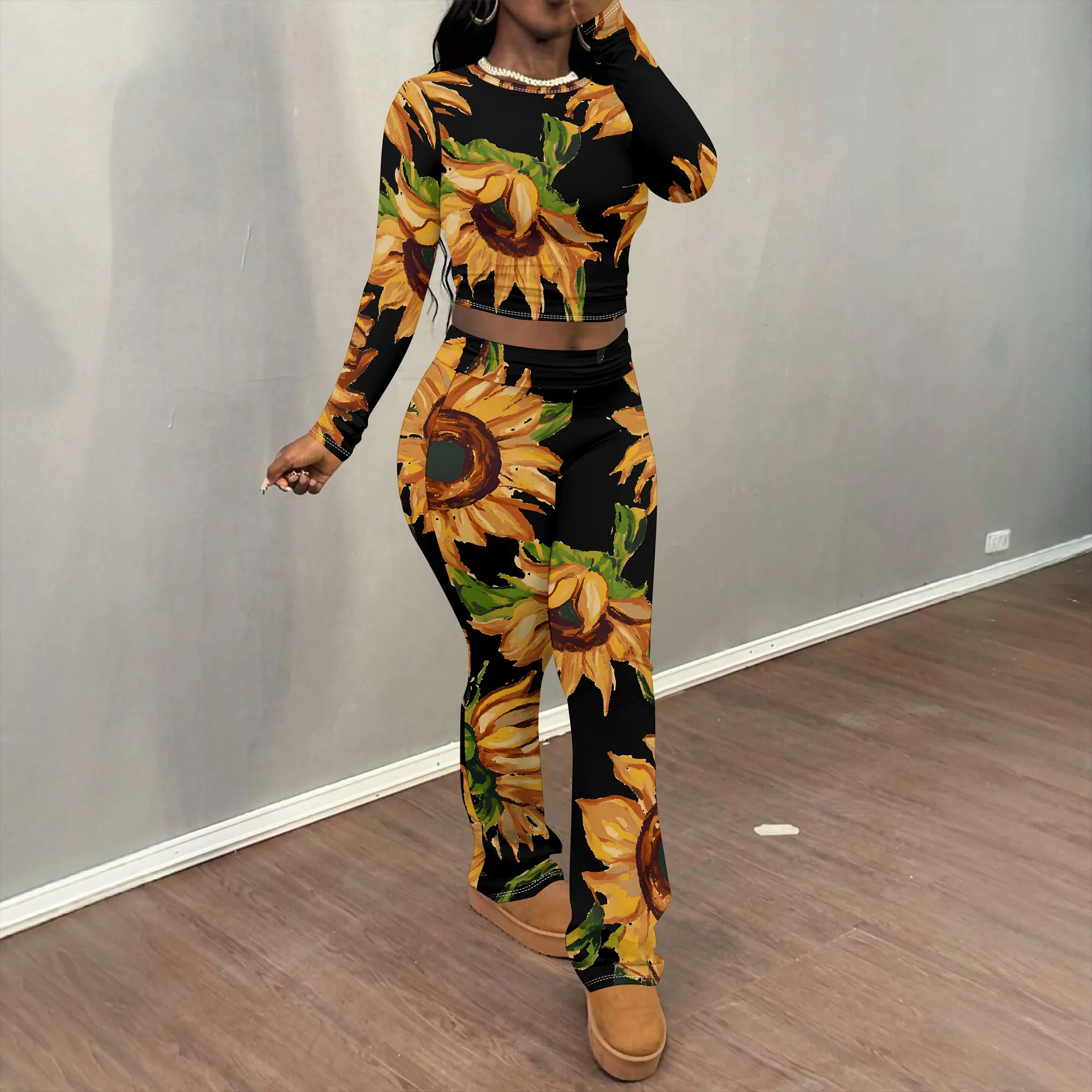 

Women's Long Sleeved Casual FashionPrinted Geometric Stripe Round Neck Two-Piece Set