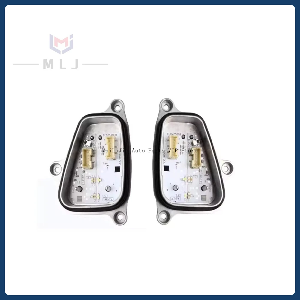 

Suitable for Seat Arona new headlight daytime running light module White LED module DRL OEM 6F0941475 6F0941476