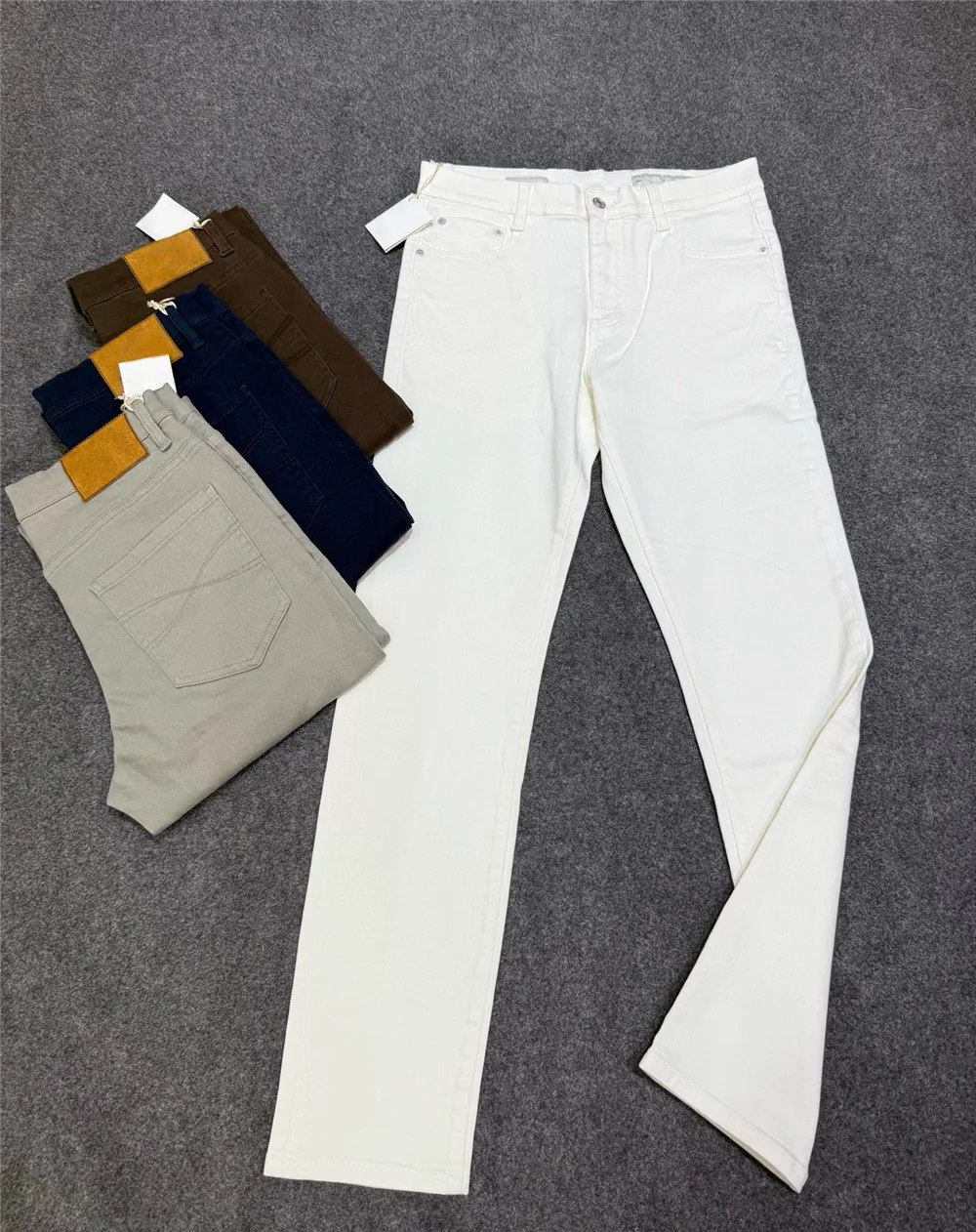 

2025 Spring and Summer Men's Simple High-end Straight Slim Business All-match Lightweight Jeans