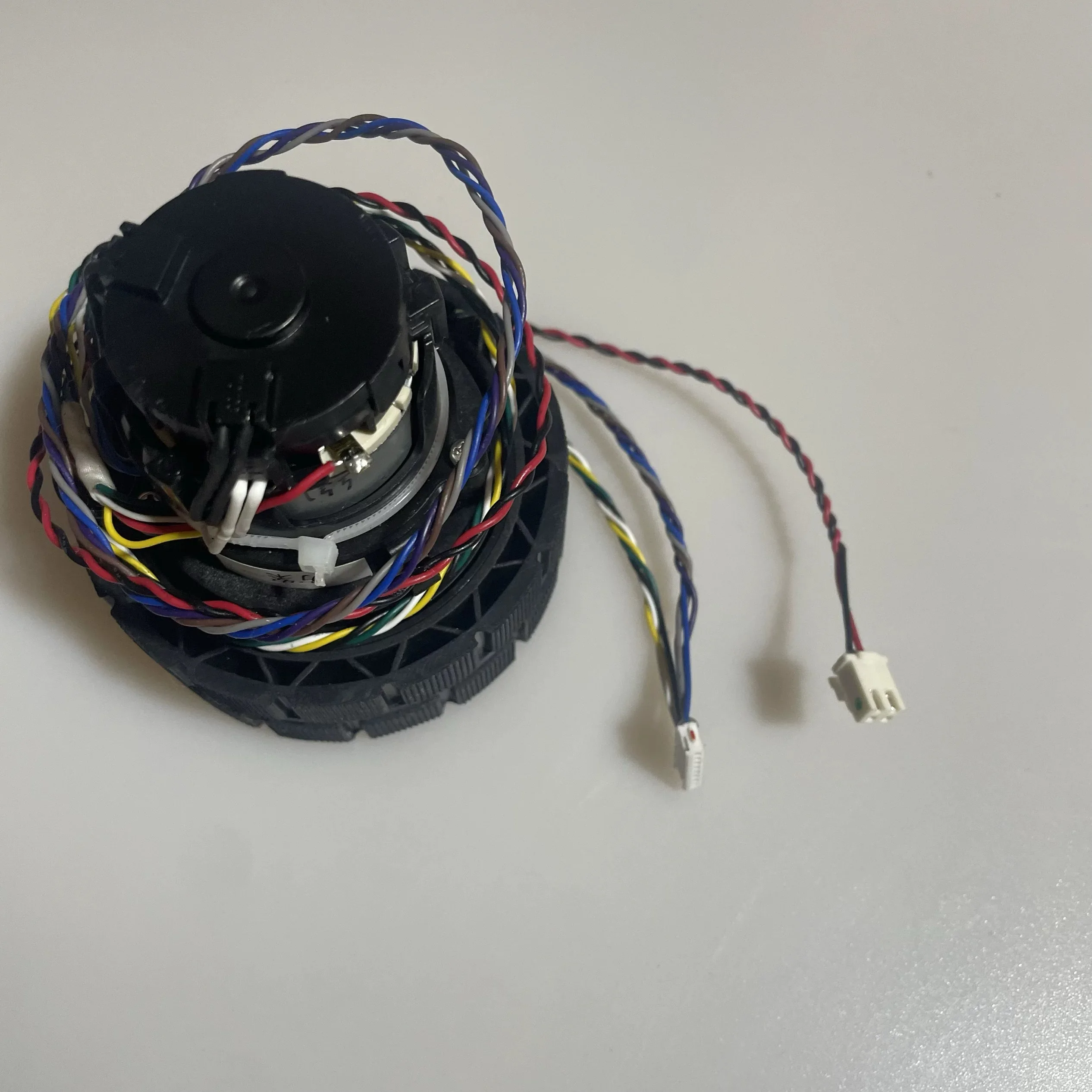 A52Q Napęd na lewym koście do szorowarki Roborock Flexi Pro z rolkami prowadzącymi koła ze wspomaganiem elektrycznym (L)