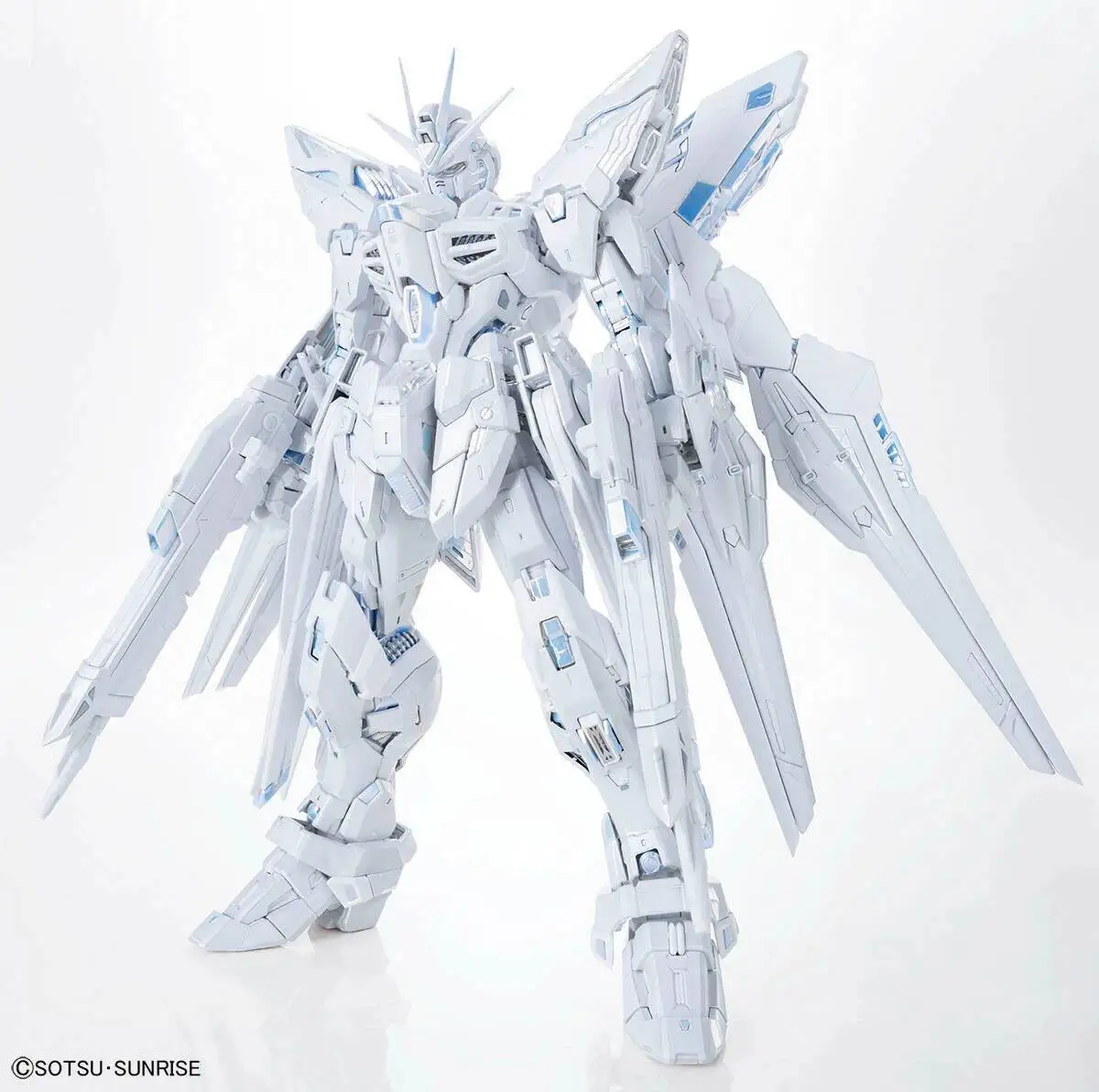 CHANGLONG 7701 MGEX 1/100 Zgmf-X20a Strike Freedom TWILIGHT COATING Assembly Model Kit Action Figure Robot Plastic Model Toy