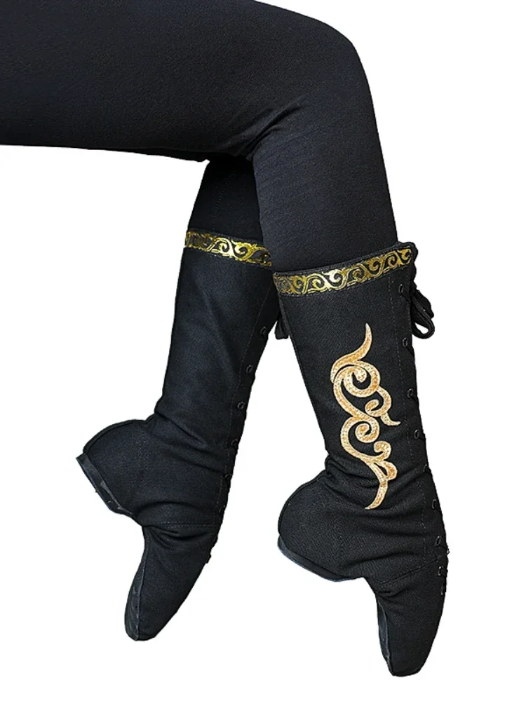 الرقص الشعبي المنغولي التبتي أحذية لينة وحيد الأقلية أحذية الرقص الوطنية مرحلة التبتية أداء أحذية راقصة المنغولية