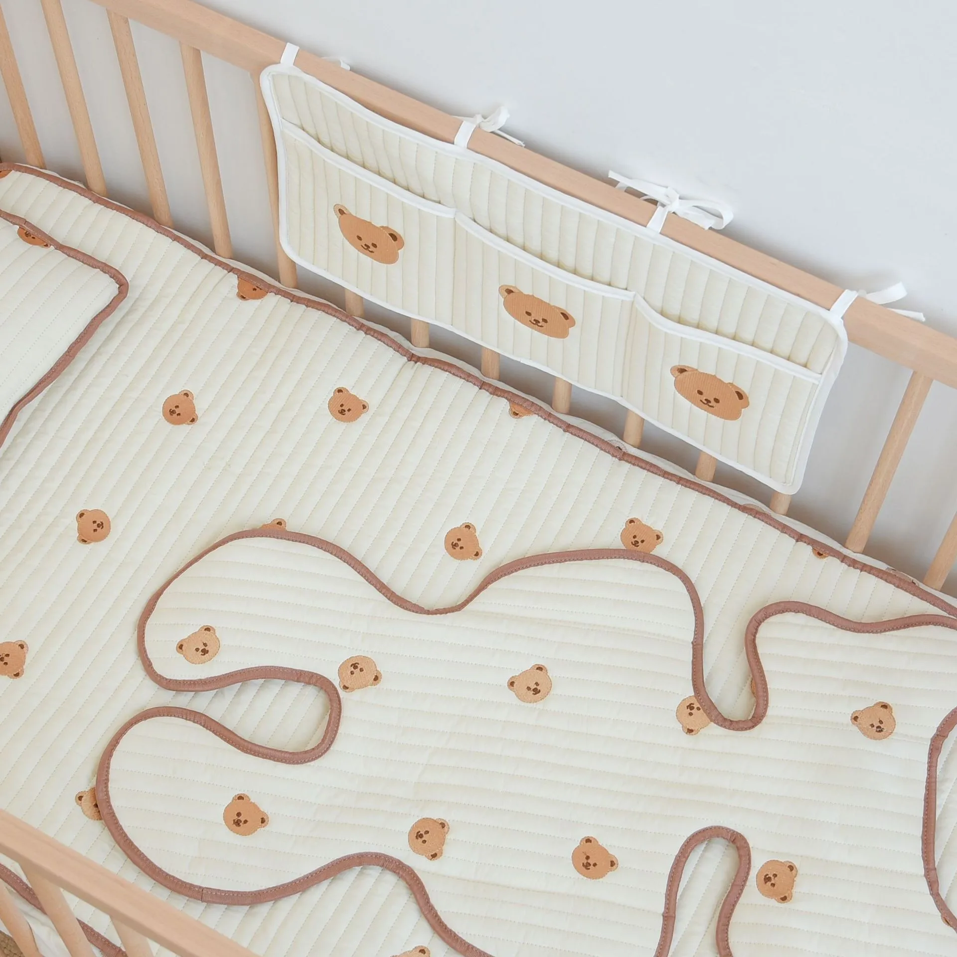 One crib storage bag Storage bag Diaper diaper bottle bag