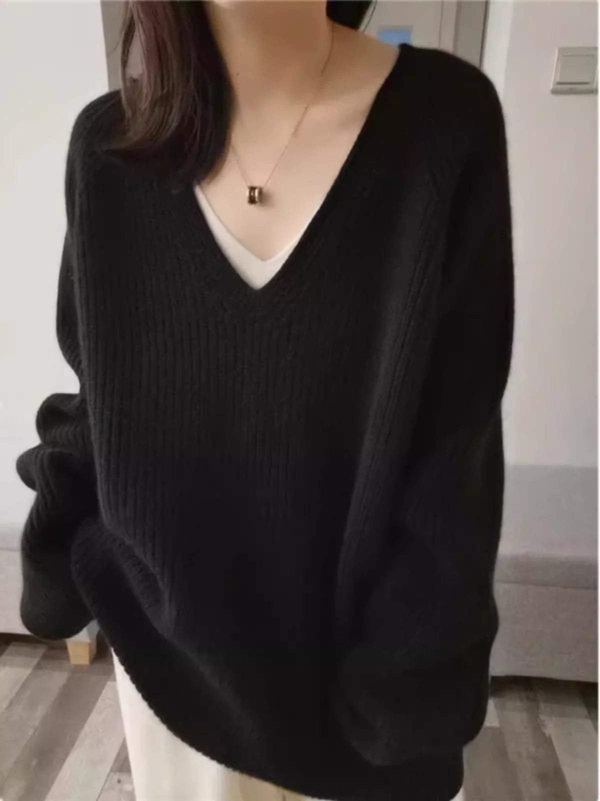 100% pure wool sweater casual loose women's knitted V-neck sweater autumn and winter women's long sleeved pullover new sweater