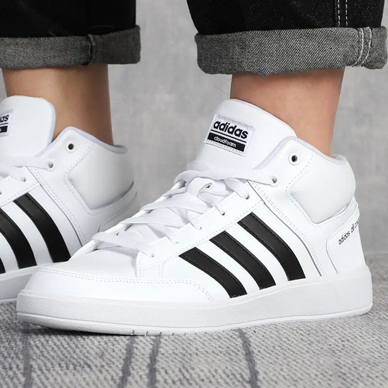 حذاء رياضي كاجوال مريح ومتين للرجال من Adidas Official أصلي جديد H02980