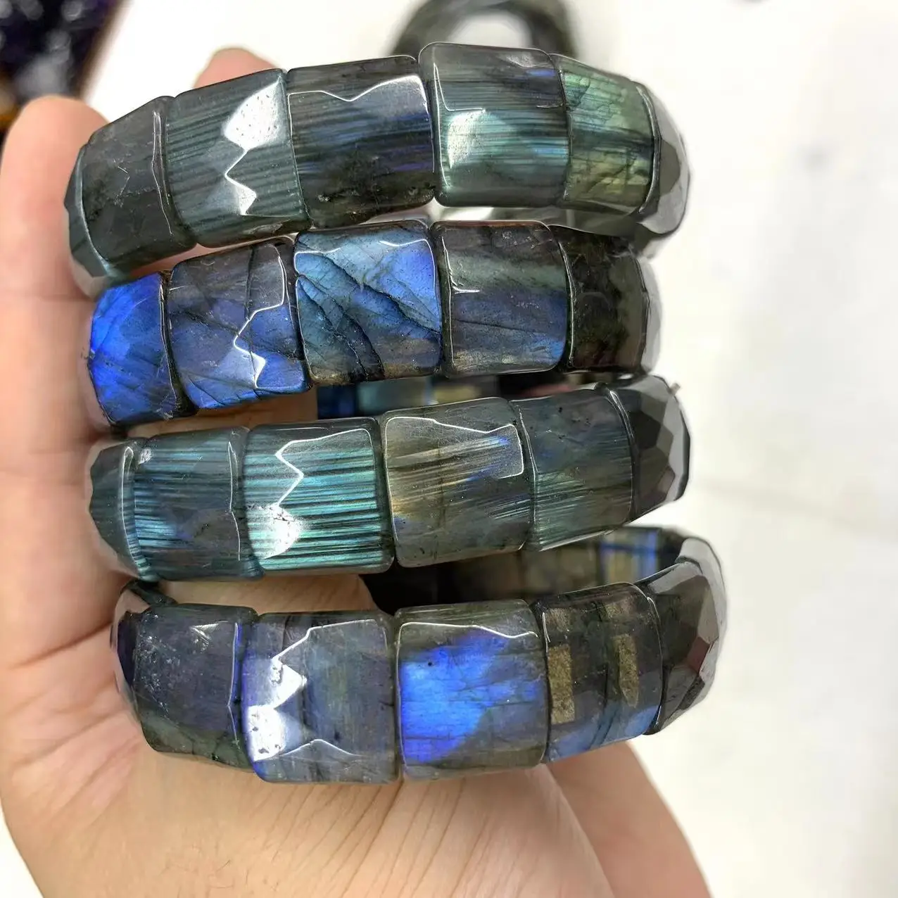 Rainbow labradorite Kő- gyöngyök Karcsat Természetes Drágakő Karperec Bírság ékszer számára Nők számára férfiak számára Adomány Nagybani