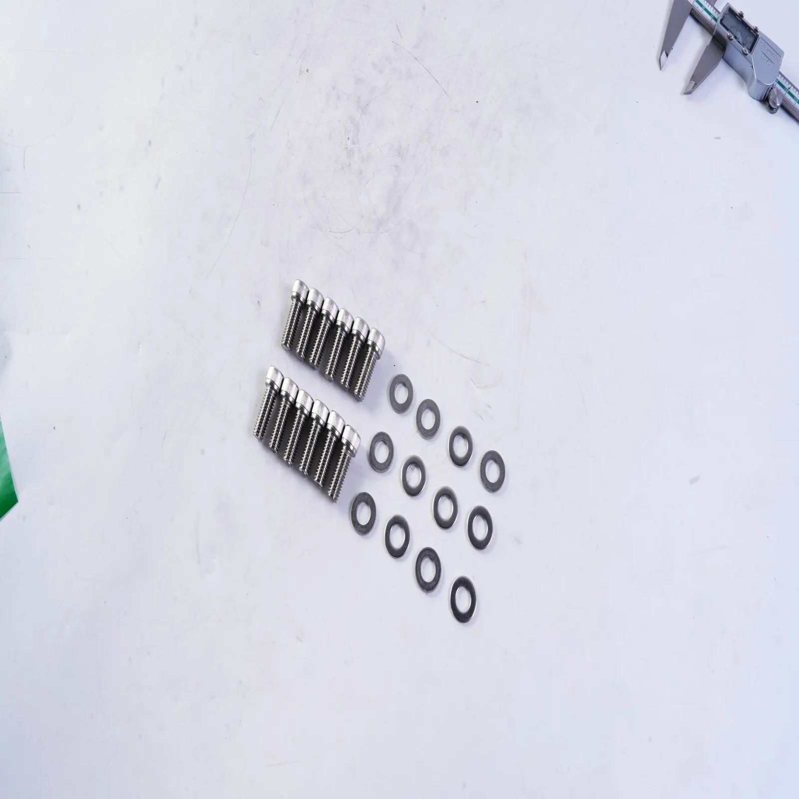 

12Pcs Stainless Steel Header Bolts Kit FOR Small Block Chevy 283 327 350 383 400 Engine 1955-2002