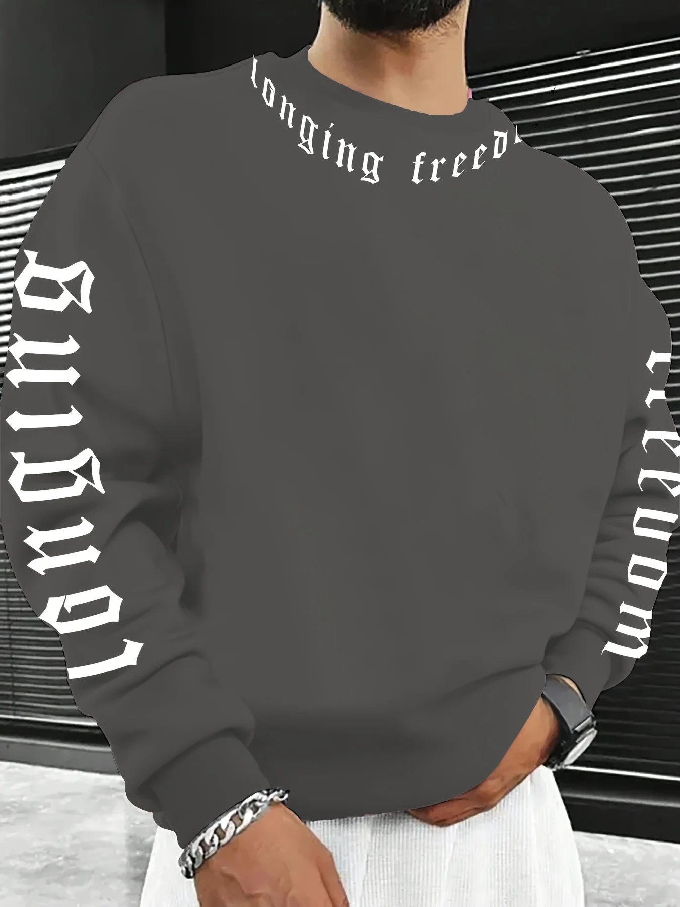 Autumn and winter men's round-neck sweater with letter printing warm comfortable casual fashionable street wear