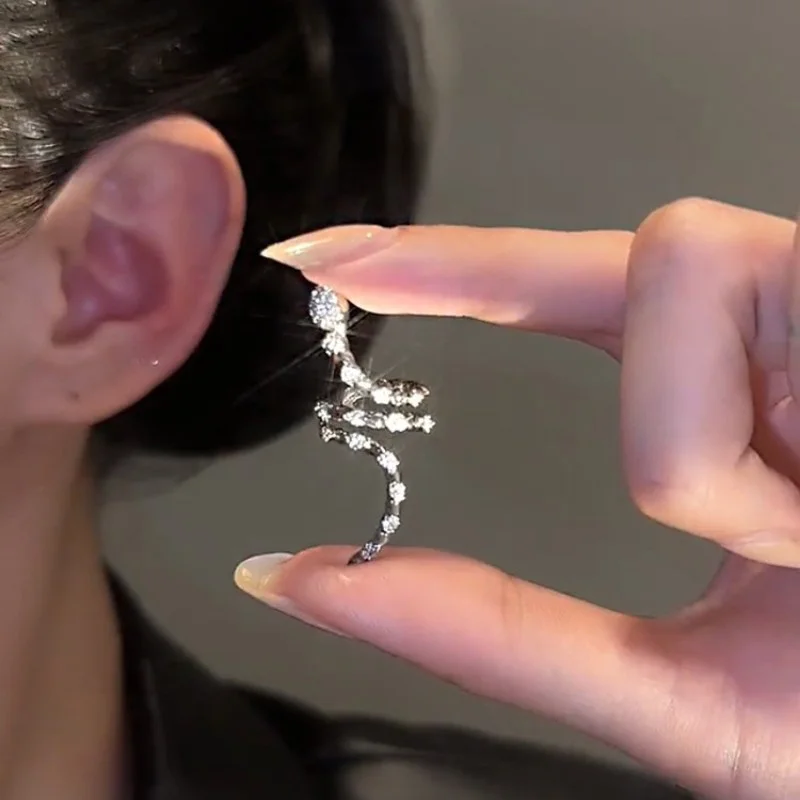 Shiny Crystal Earbone Snake Earclimber Earrings for Women 1pc Non Pierced Earcuff Earing Fashion Jewelry Wholesale KDE139