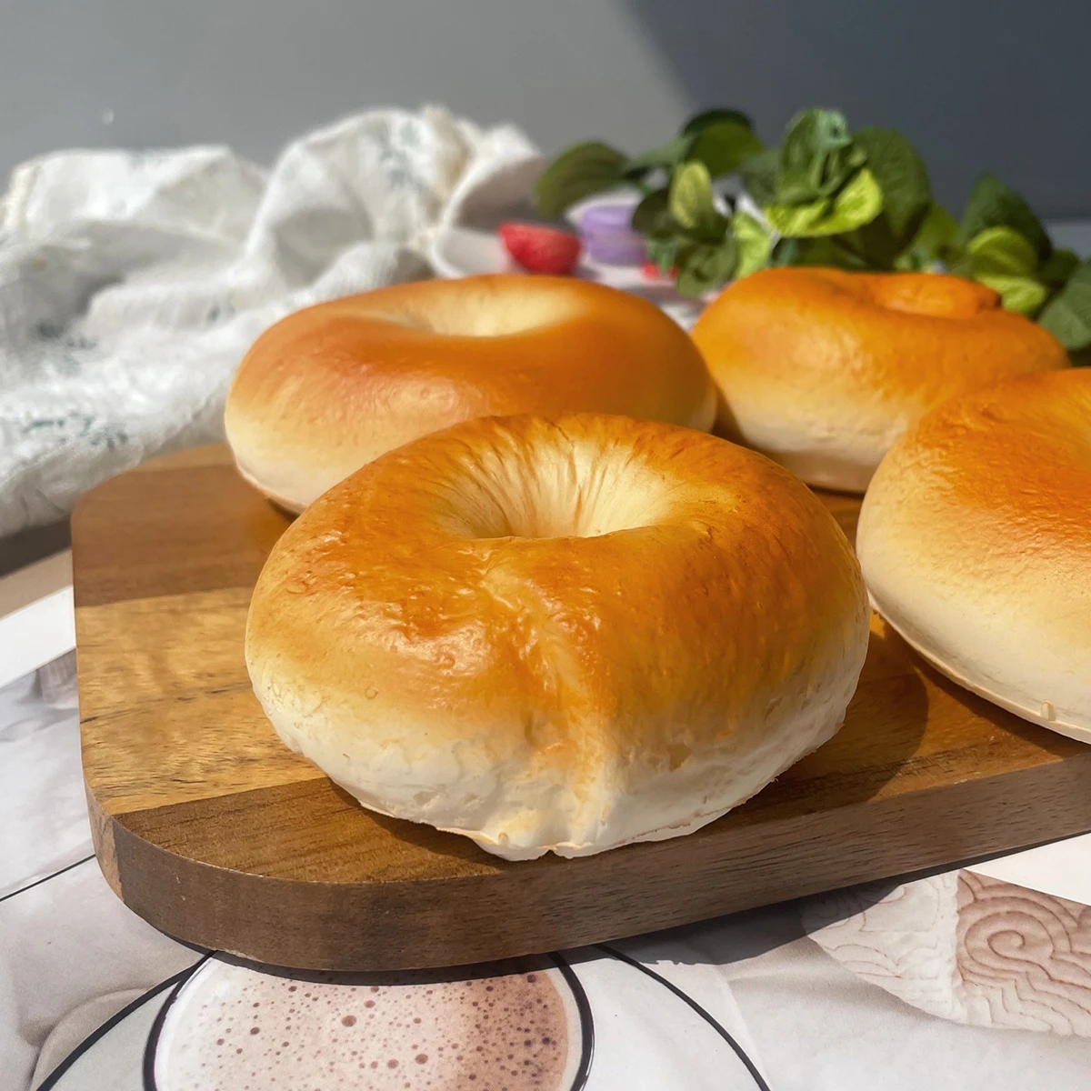 10cm Künstliches Bagel-Brot 3er-Pack Gefälschtes Lebensmittelmodell Simulierter Bagel Fotografie-Requisiten Heimküche Bäckerei Display Deko Ornament – Detail 6