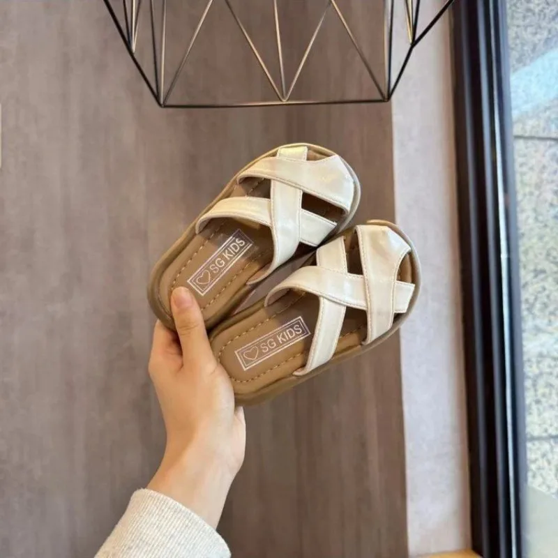 Girls Korean Style Fashion Closed Toe Slippers Summer Outdoor Sandals Flip Flops for Little Kids
