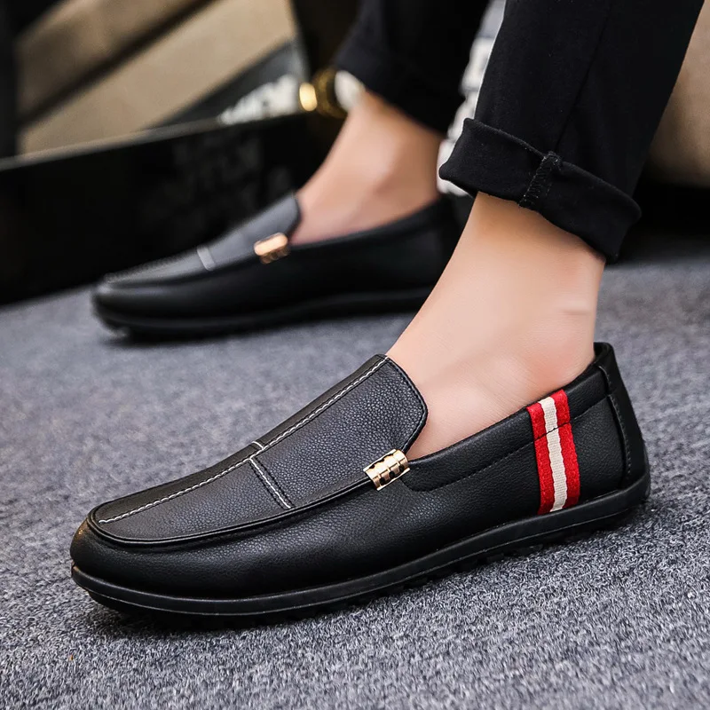 Men's shoes 2024 new European Station Tsutsu Men's shoes in a lazy shoes spring loafers white casual shoes