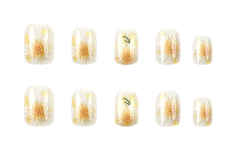 24 ピース/箱偽爪美的二重層フラワーショートヨーロッパスクエアタイププレスオンネイルピース友人へのギフトとして適しています