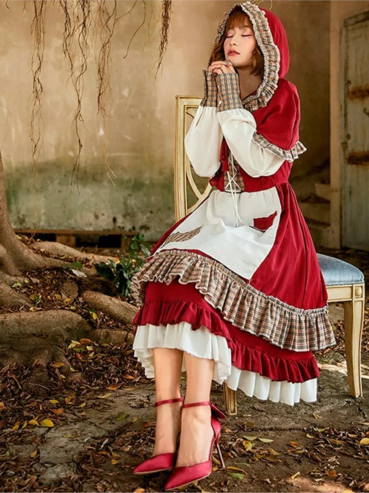 

Elegant and fashionable Halloween performance dress for adults children