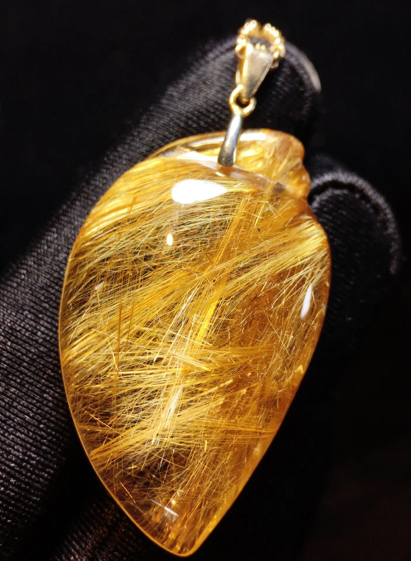 

Natural Gold Rutilated Quartz Pendant Flower Rutilated Quartz Jewelry 38.7*24*9.9mm Flower Love Women Brazil AAAAAAA
