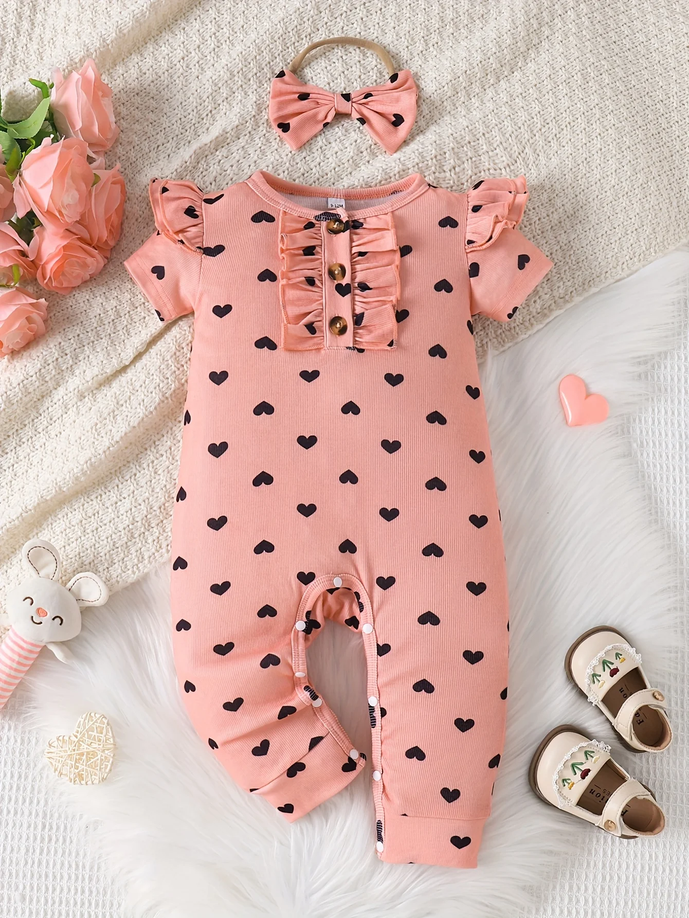 Conjunto de mameluco con estampado de corazón para niña recién nacida: mono de manga corta con volantes de melocotón + diadema con lazo (0-12M) - Lindo reloj de San Valentín/Diario